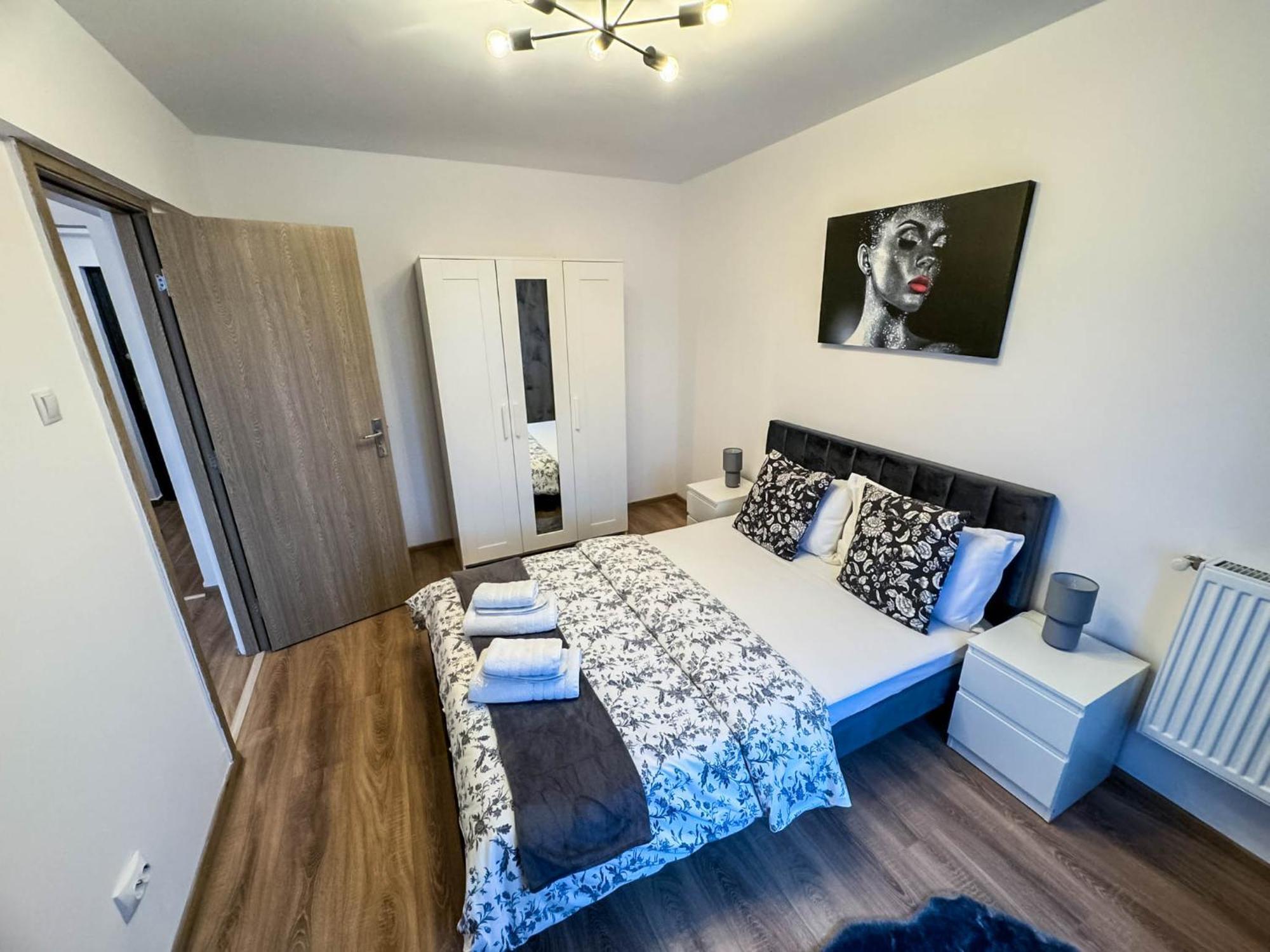 Sunrise Apartments City Center Bukarest Exterior foto