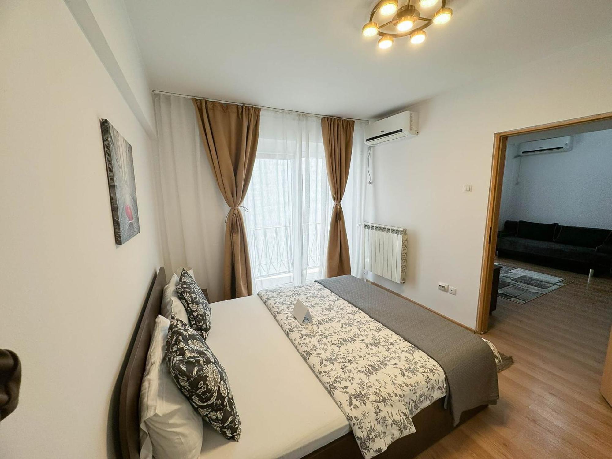 Sunrise Apartments City Center Bukarest Exterior foto